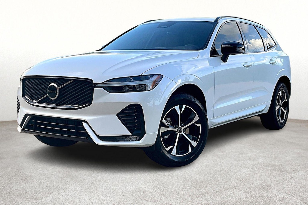 New 2026 Volvo XC60 B5 Core SUV