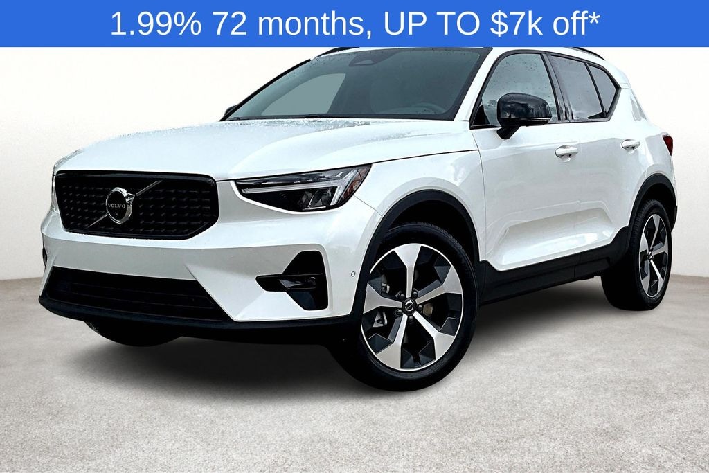 New 2026 Volvo XC40 B5 Plus SUV