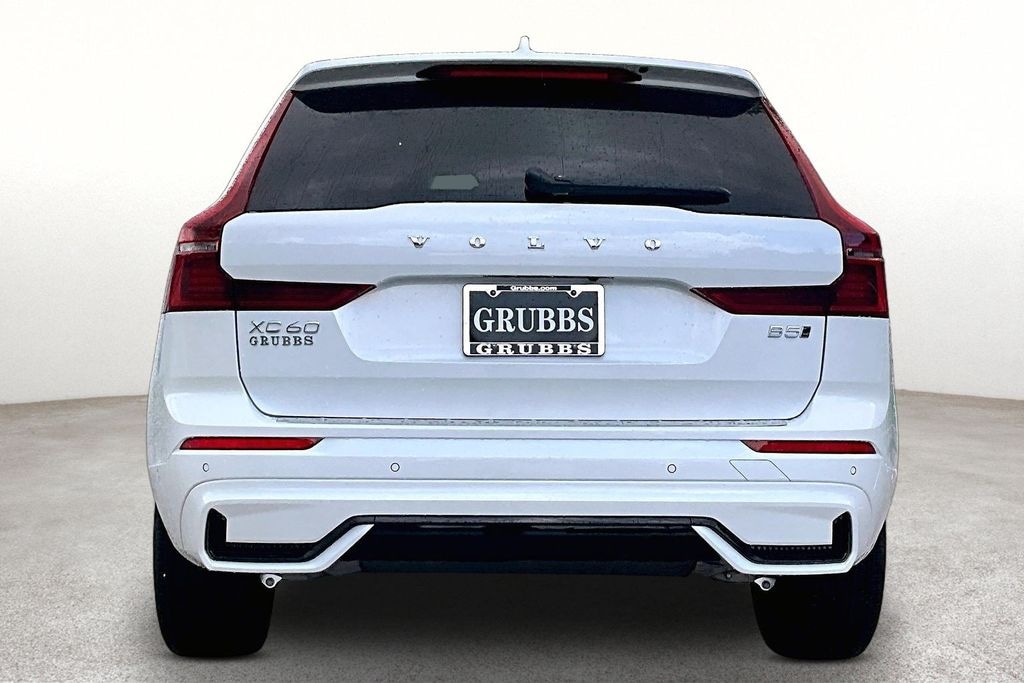 New 2026 Volvo XC60 B5 Plus SUV