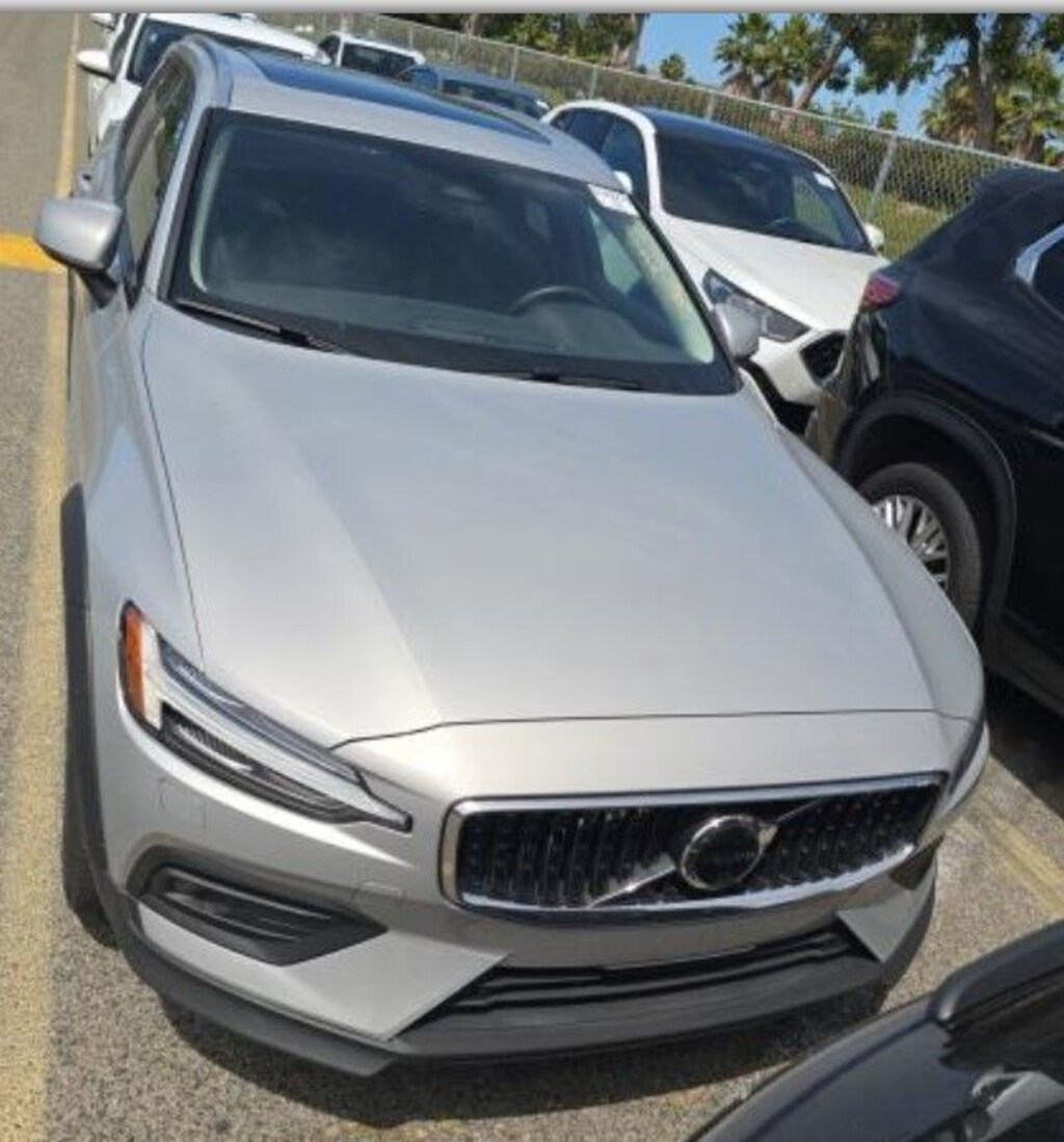 Used 2025 Volvo V60 Cross Country B5 Plus Wagon