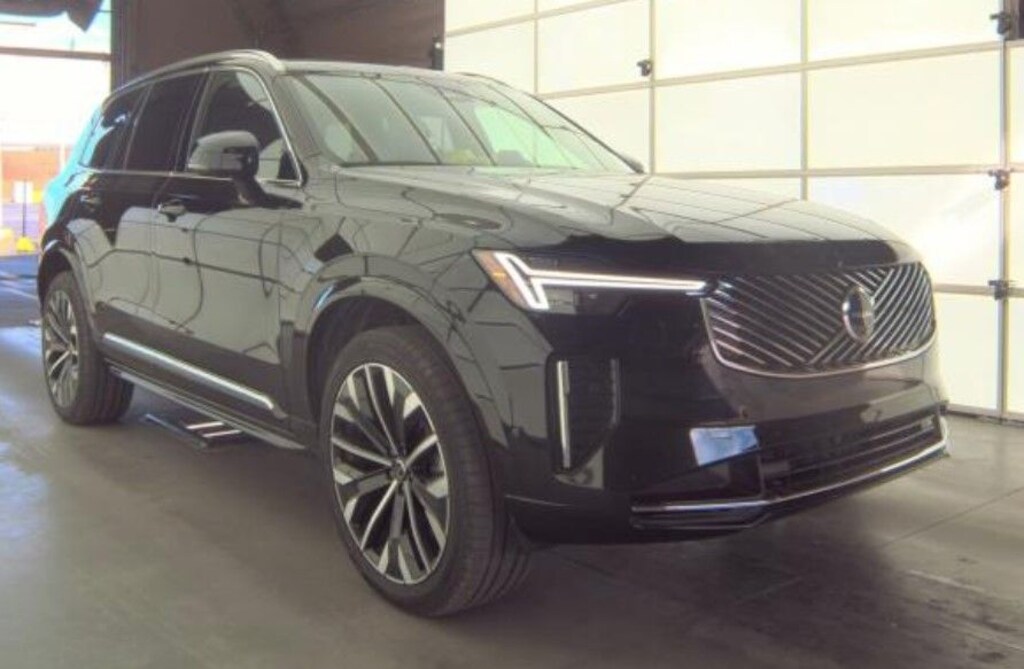 Used 2025 Volvo XC90 B6 Plus 7-Seater SUV