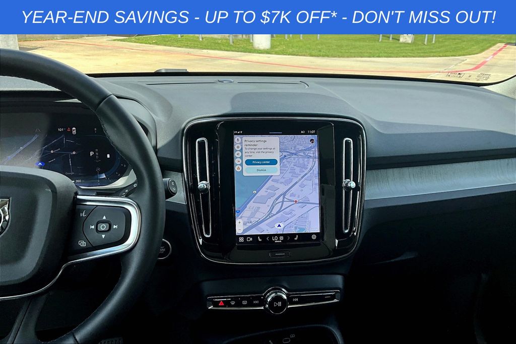 2025 Volvo XC40 Core - Photo 21