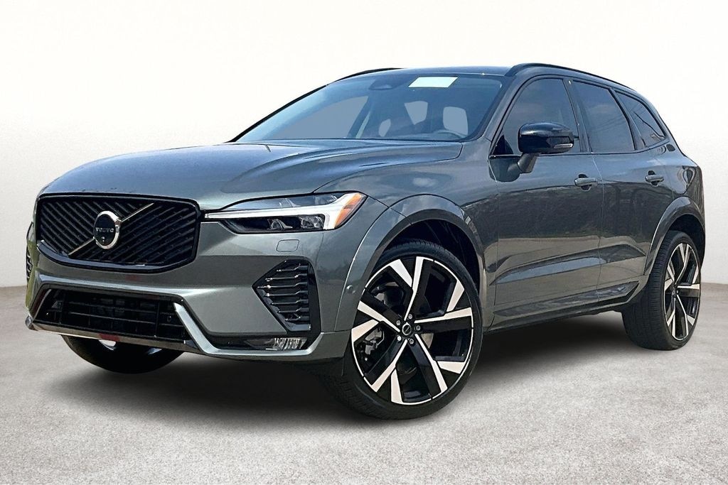 New 2026 Volvo XC60 B5 Ultra SUV