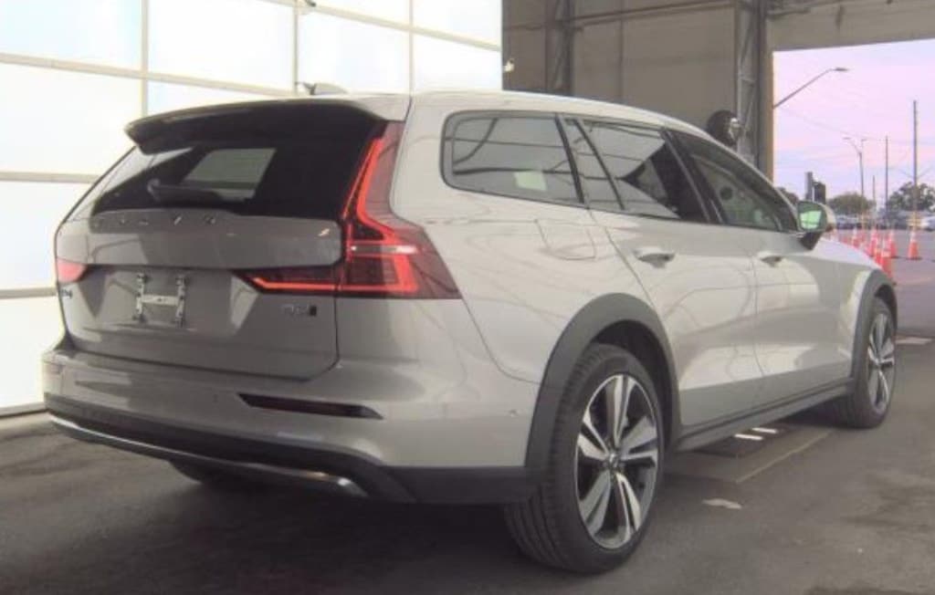 Used 2025 Volvo V60 Cross Country B5 Plus Wagon