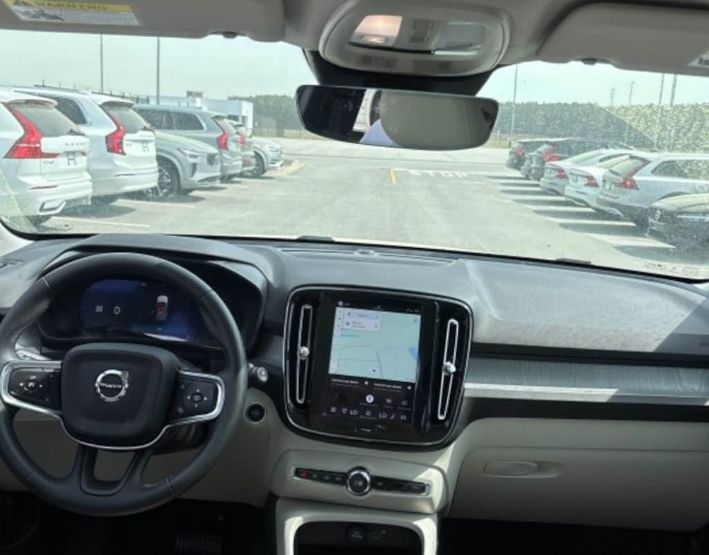 Used 2026 Volvo XC40 B5 Ultra SUV