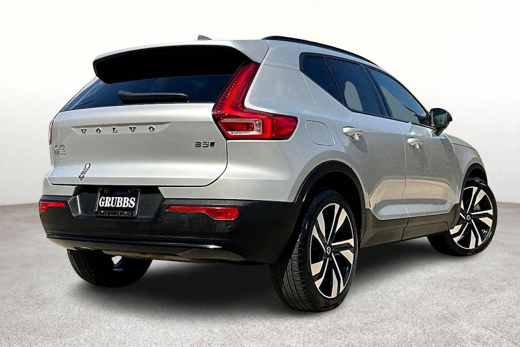 Certified 2025 Volvo XC40 Plus Dark Theme SUV