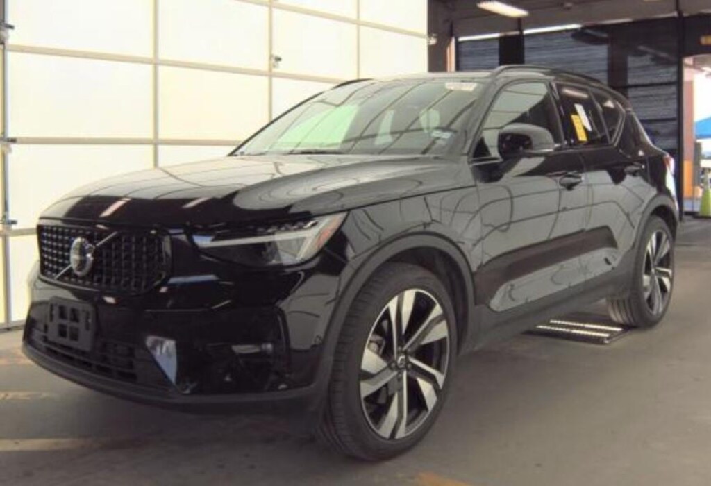 Used 2025 Volvo XC40 Plus Dark Theme SUV