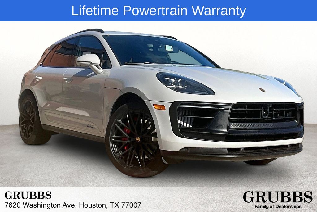 2023 Porsche Macan GTS's photo
