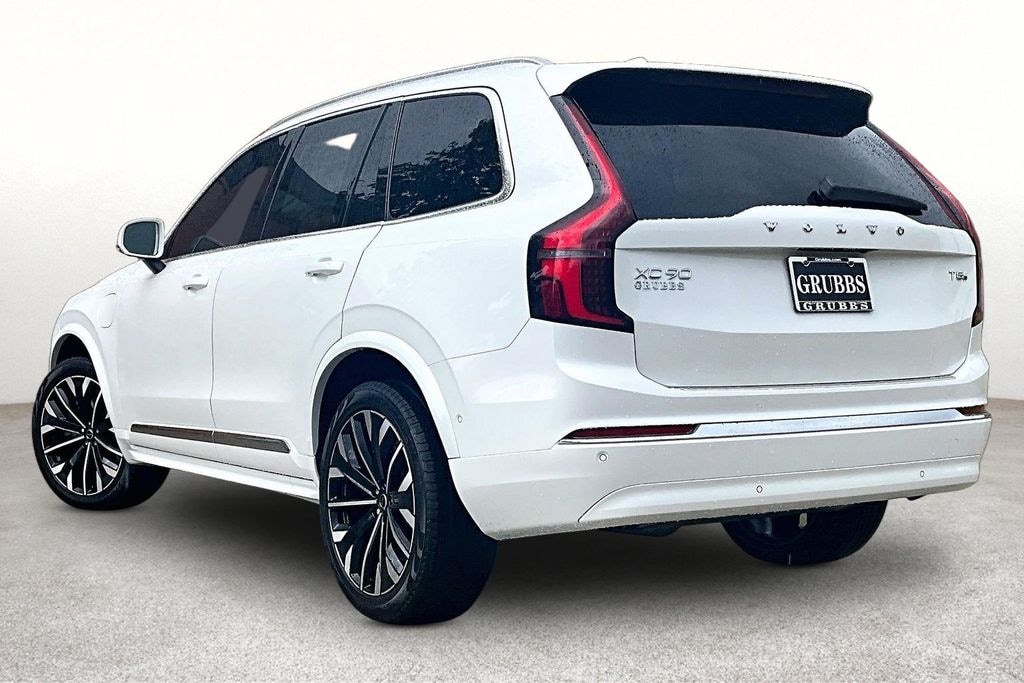 New 2026 Volvo XC90 plug-in hybrid T8 Plus 7-Seater SUV