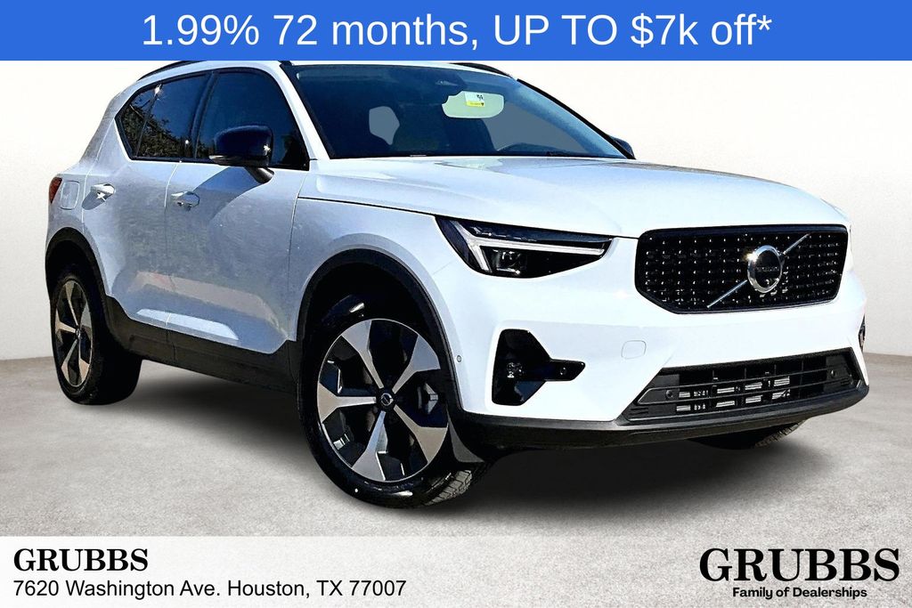 2026 Volvo XC40