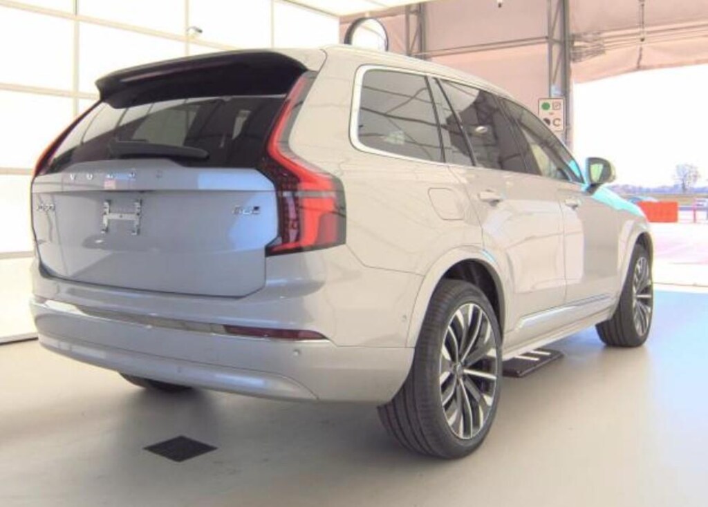 Used 2025 Volvo XC90 Plus SUV