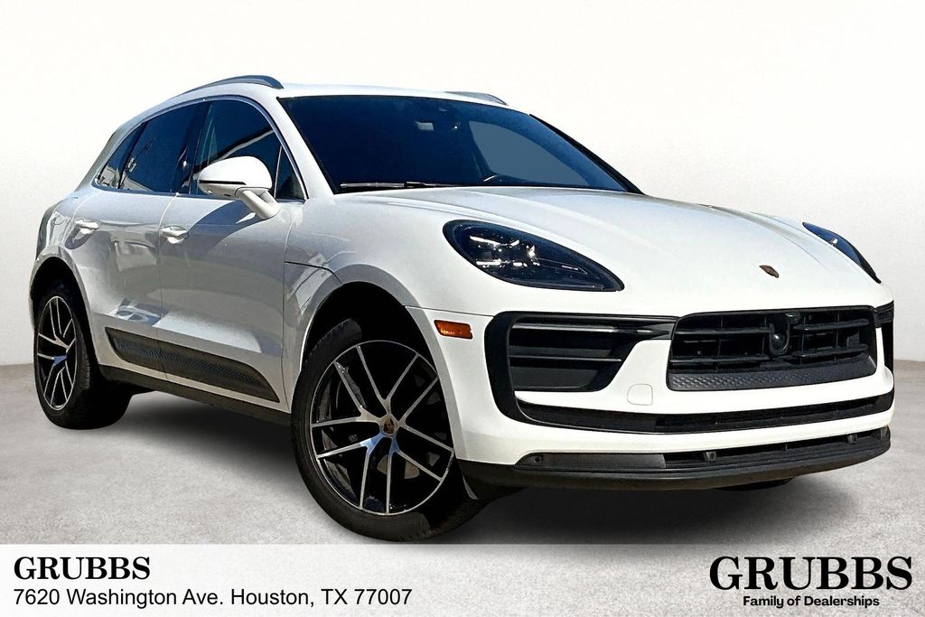 2023 Porsche Macan Base's photo