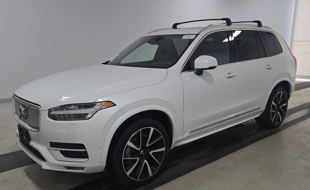 2024 Volvo XC90 B5 Plus Bright theme 4WD's photo