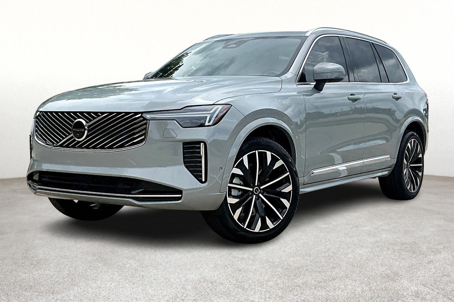 2026 Volvo XC90 Plus photo 2