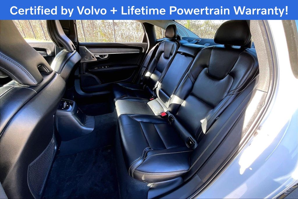 2024 Volvo S90 34