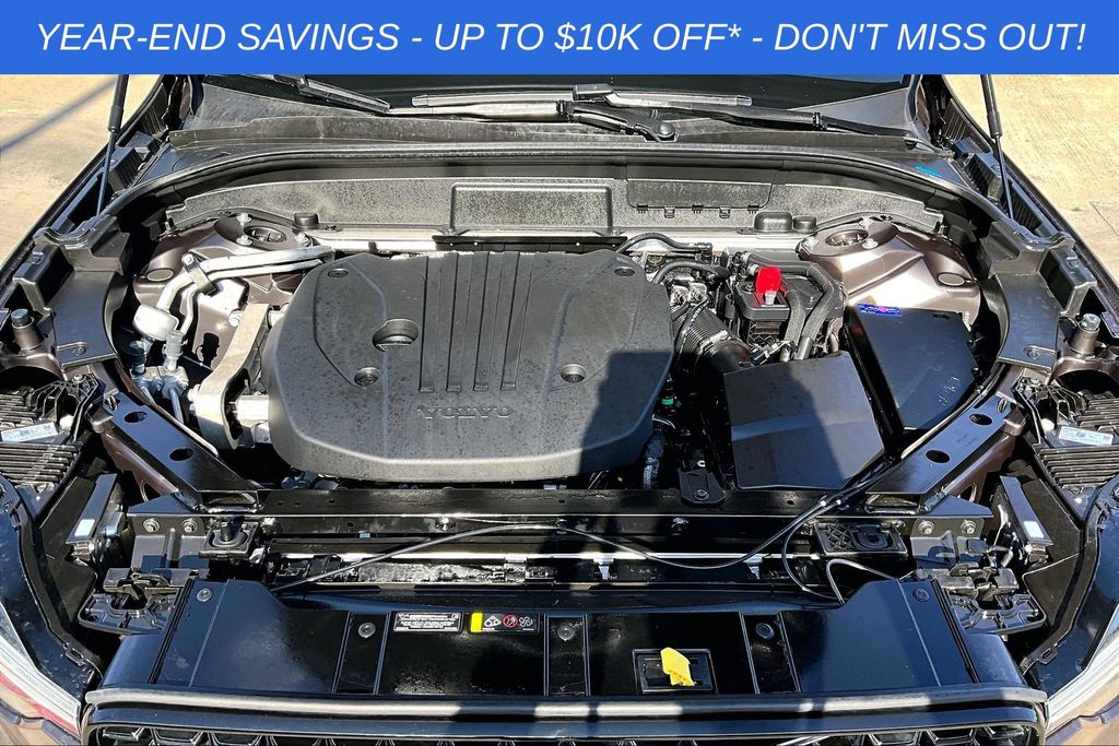 2025 Volvo XC60 Core - Photo 12