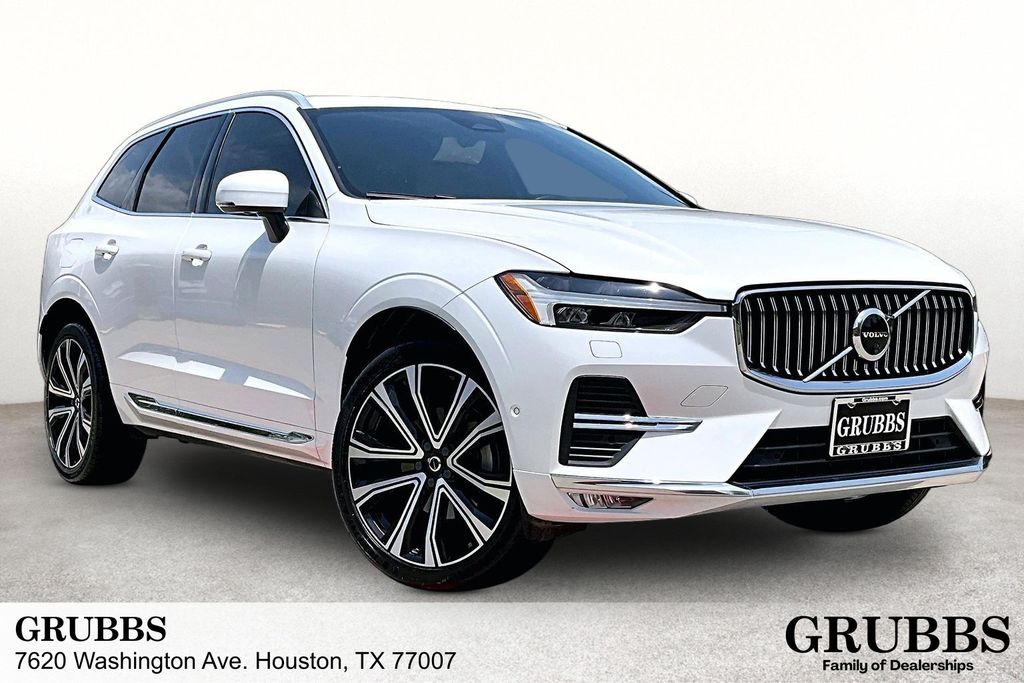 2023 Volvo XC60 B5 Ultimate Bright Theme FWD's photo
