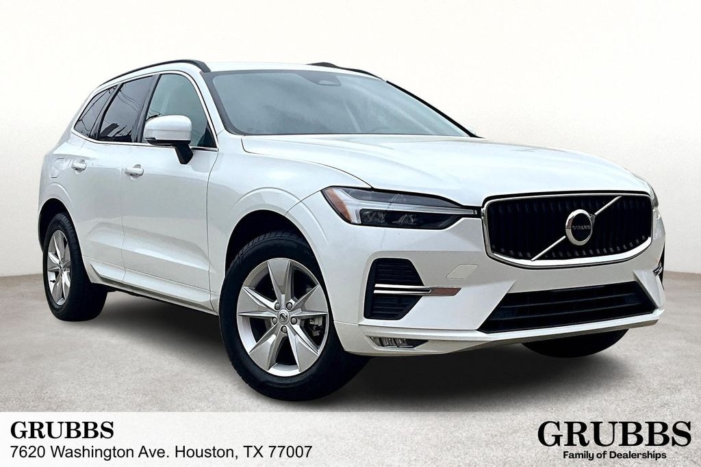 Used 2022 Volvo XC60 B5 Momentum SUV
