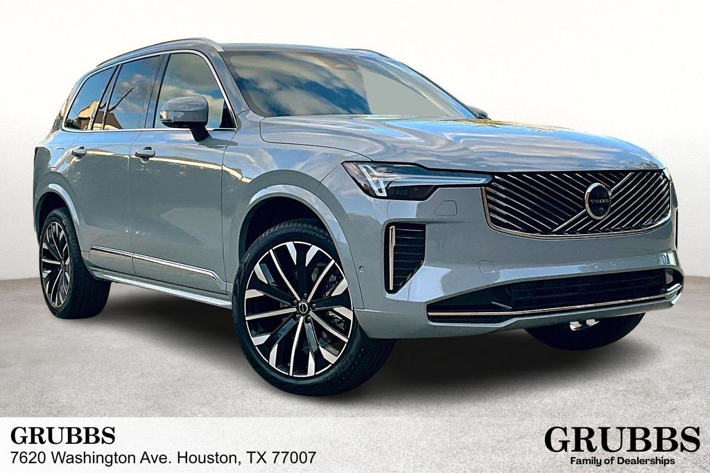 2026 Volvo XC90 Plus's photo