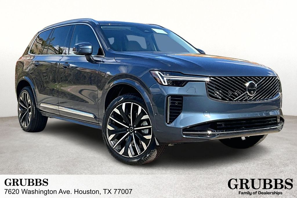 2026 Volvo XC90 T6's photo