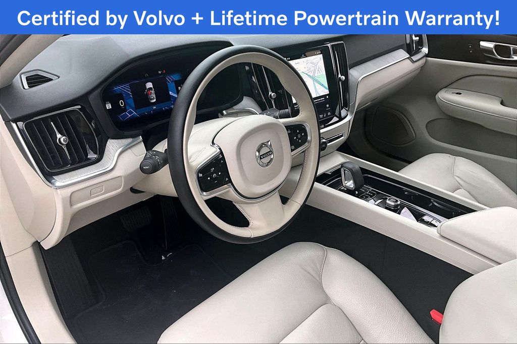 2025 Volvo S60 16