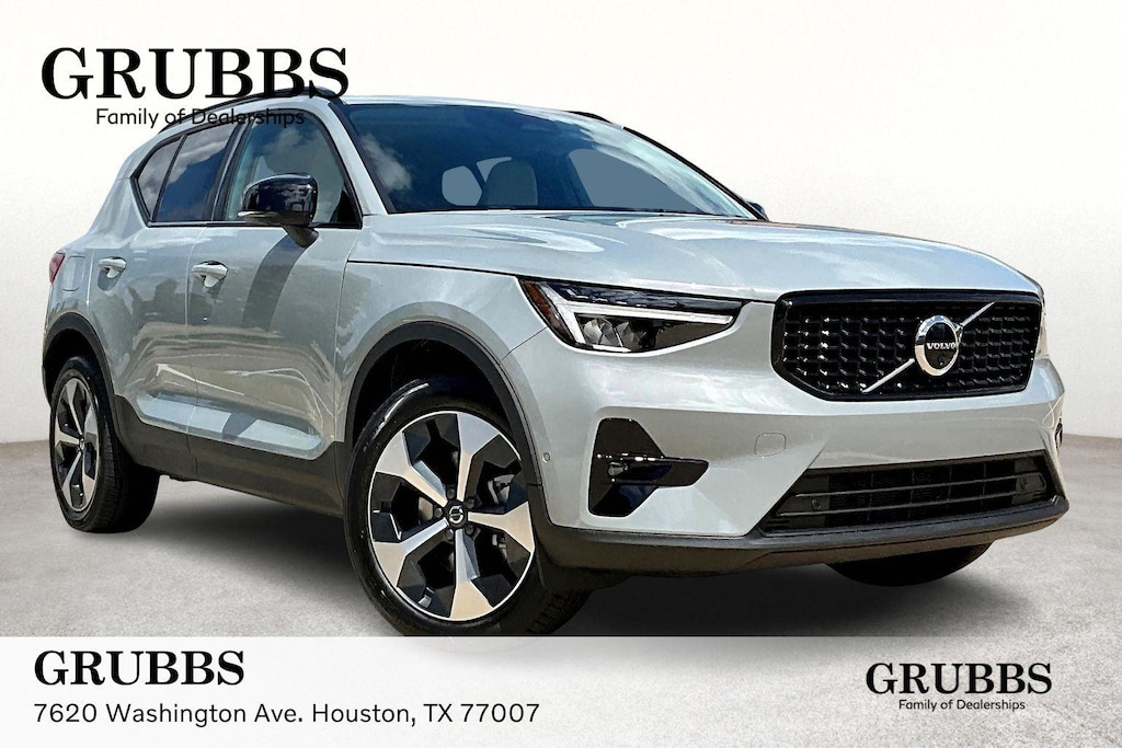 New 2026 Volvo XC40 B5 Plus SUV