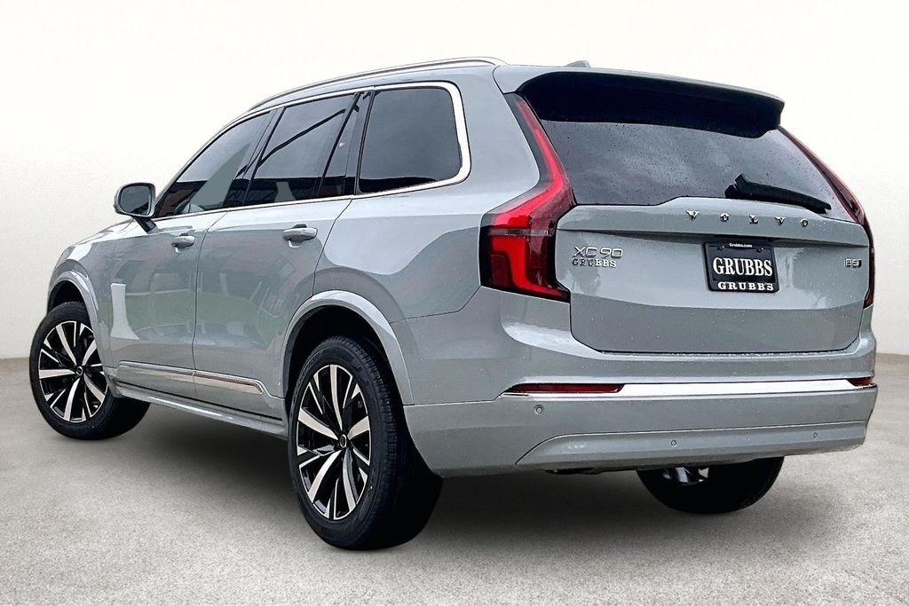 New 2026 Volvo XC90 B5 Core SUV