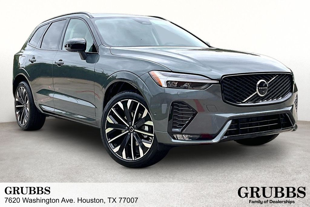 2026 Volvo XC60 B5 Ultra Dark AWD's photo