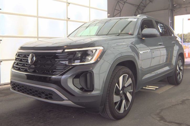 2025 Volkswagen Atlas Cross Sport 2.0T SE w/Tech's photo
