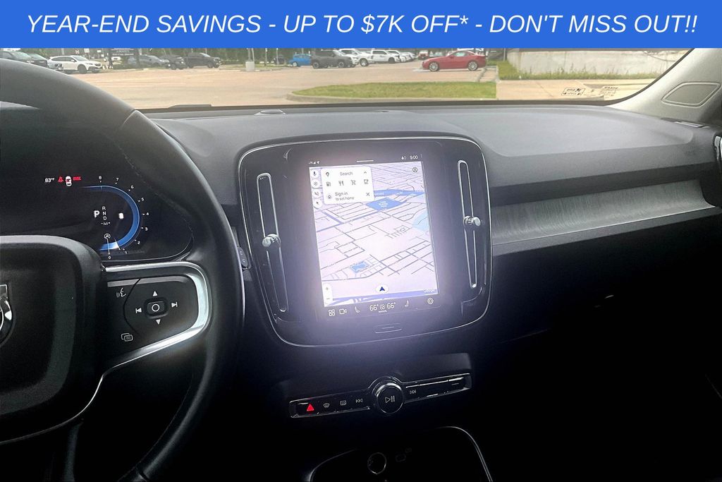 2025 Volvo XC40 Core - Photo 21