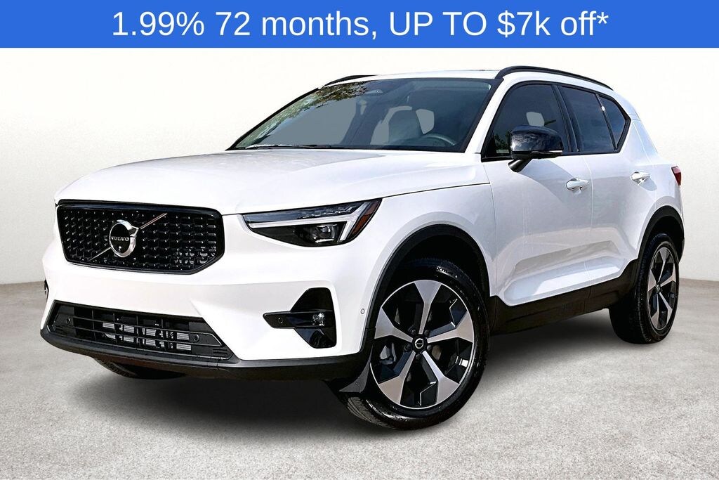 New 2026 Volvo XC40 B5 Plus SUV