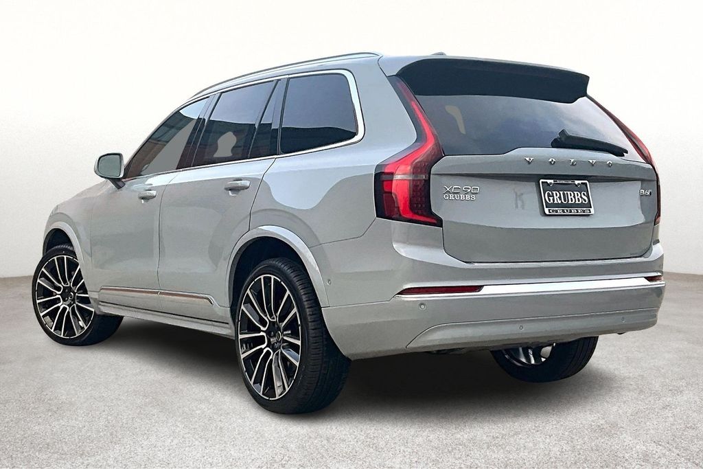 New 2026 Volvo XC90 B6 Plus 7-Seater SUV