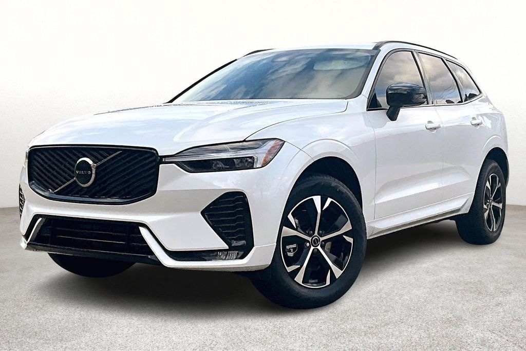 New 2026 Volvo XC60 B5 Core SUV