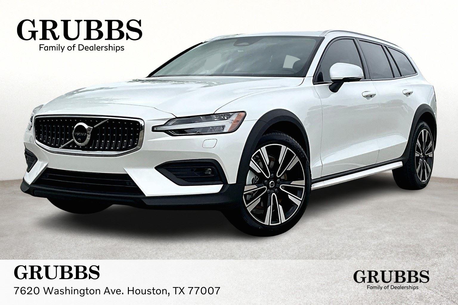 2025 Volvo V60 Cross Country B5 Ultra