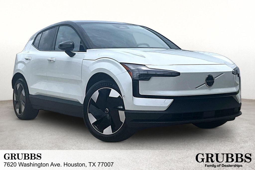 2026 Volvo EX30 Twin Motor Performance Ultra's photo
