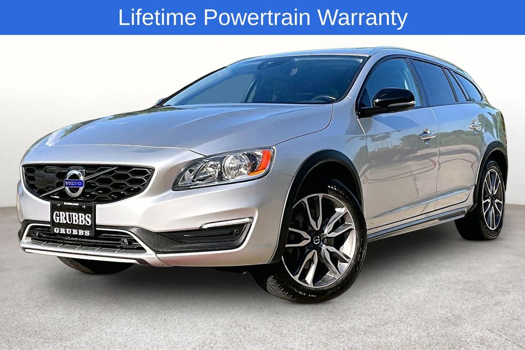 2018 Volvo V60 12