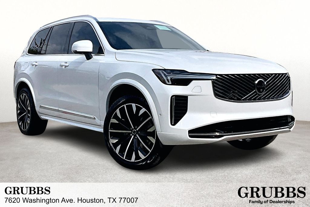 2026 Volvo XC90 Plus's photo
