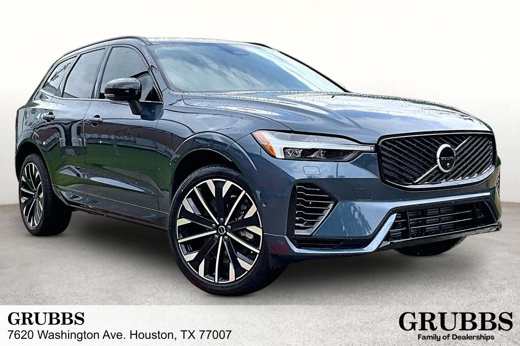 2026 Volvo XC60 T8 Ultra Dark AWD's photo