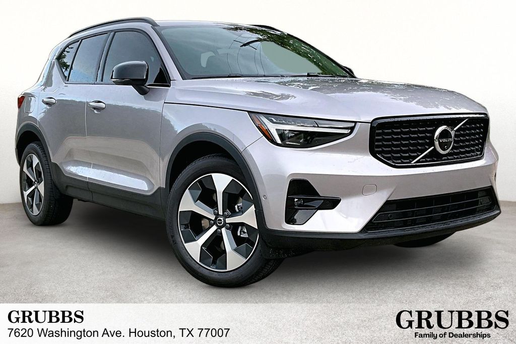 New 2026 Volvo XC40 B5 Plus