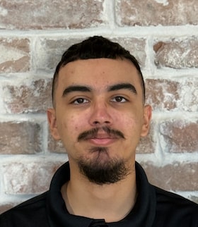 Staff member Dayson Rodriguez from ID_38748e