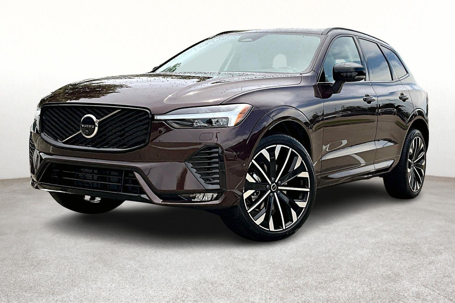 2026 Volvo XC60 B5 photo 2