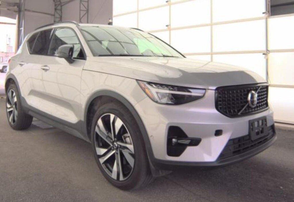 Used 2025 Volvo XC40 Plus Dark Theme SUV