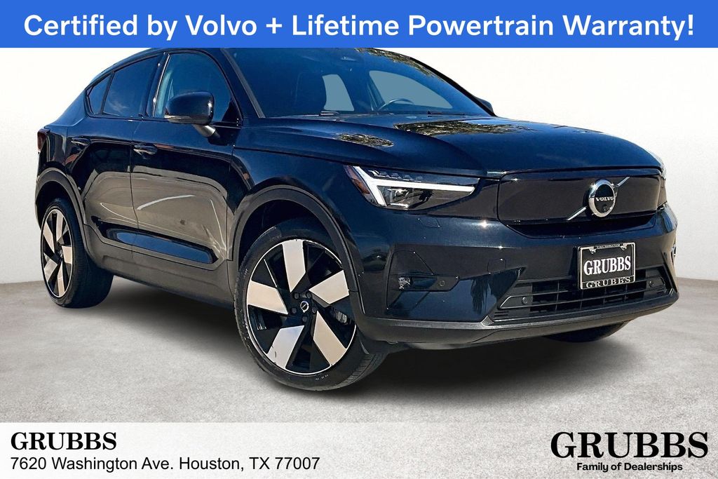 2023 Volvo C40 Ultimate's photo
