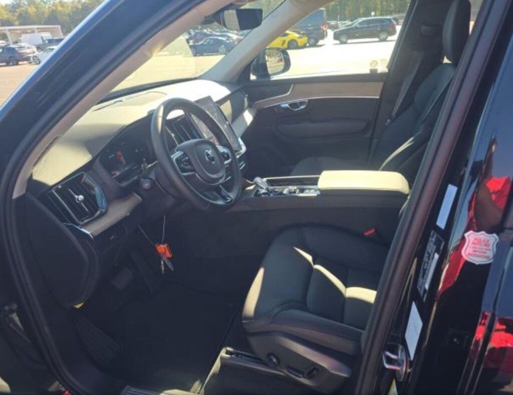 Used 2025 Volvo XC90 B6 Plus 7-Seater SUV