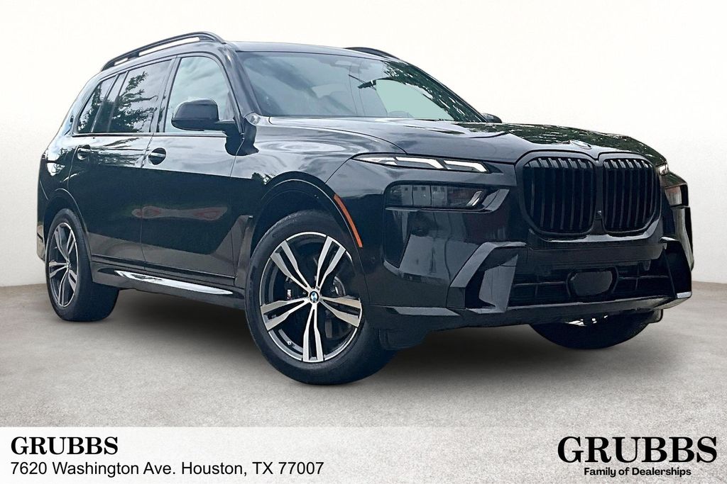 2025 BMW X7 xDrive40i's photo
