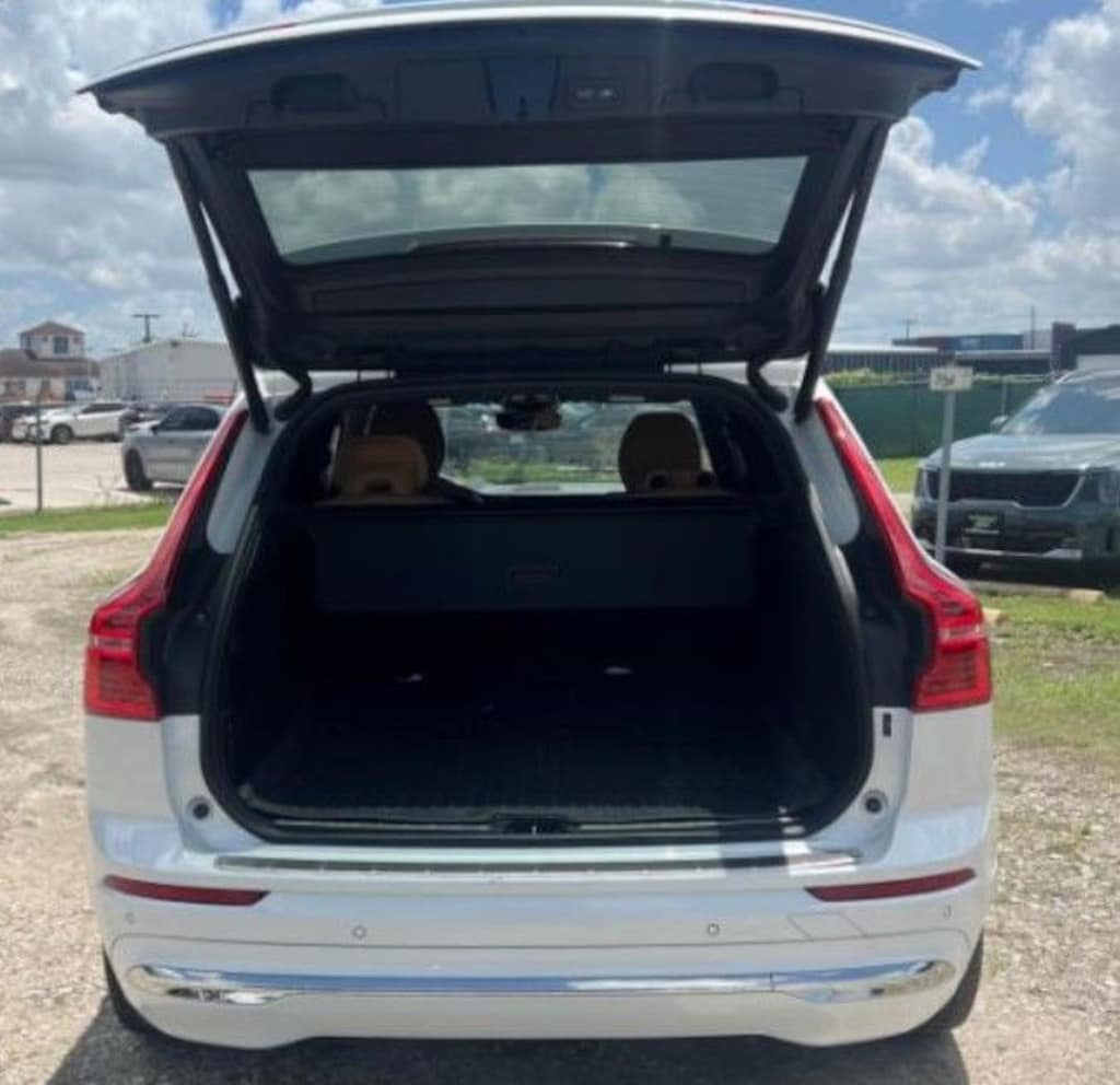 Used 2023 Volvo XC60 B5 Ultimate Bright Theme SUV