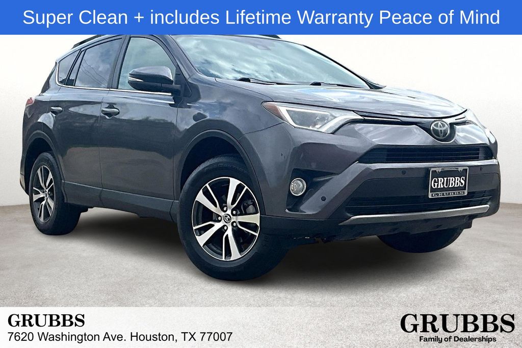 2017 Toyota RAV4 XLE