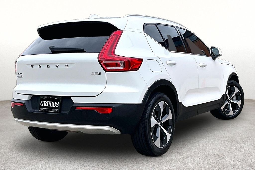 Certified 2024 Volvo XC40 B5 Plus Bright Theme SUV
