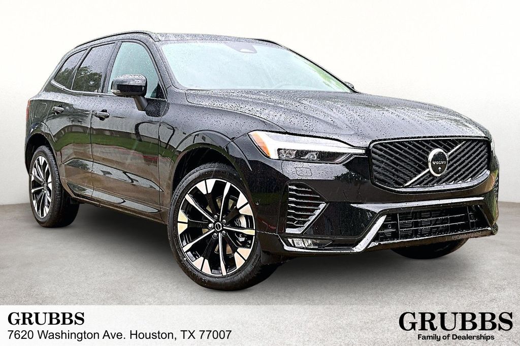 2026 Volvo XC60 B5 Plus Dark AWD's photo