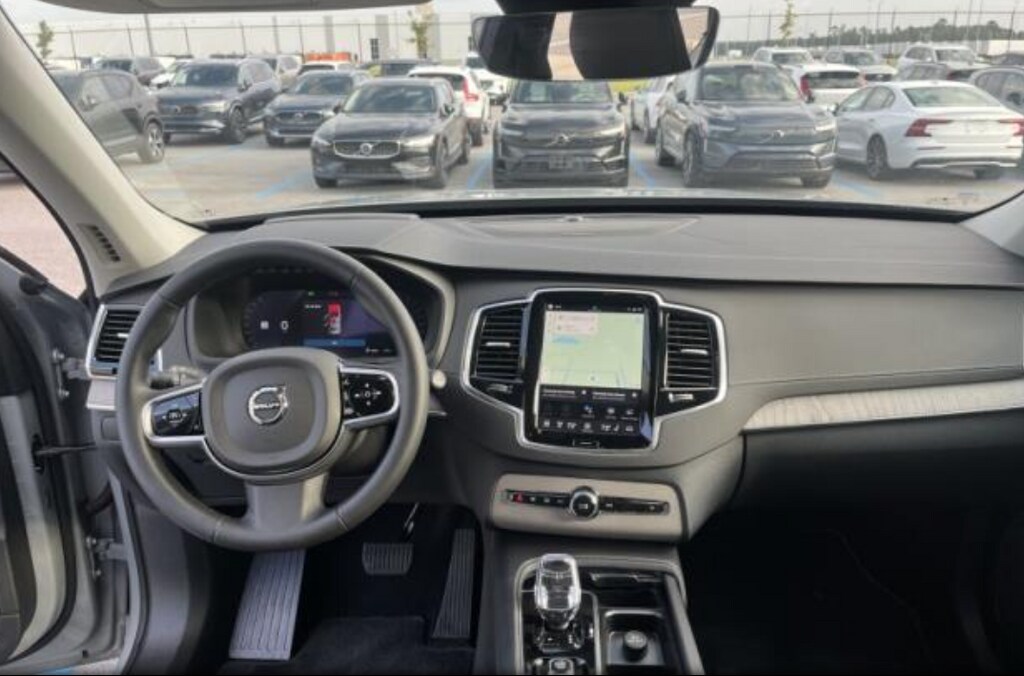 Used 2025 Volvo XC90 B5 Ultra SUV